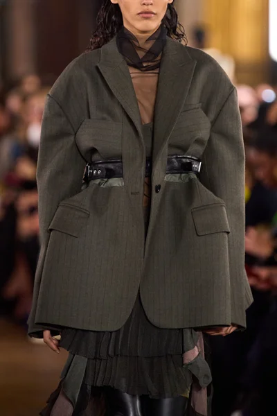 Look 72